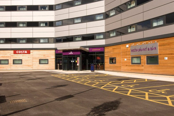 Parking on Premier Inn Manchester Airport (M56 / J6) Runger Lane South (Guest Only), M90