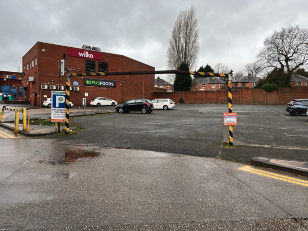 Parking on Opus Food, B27